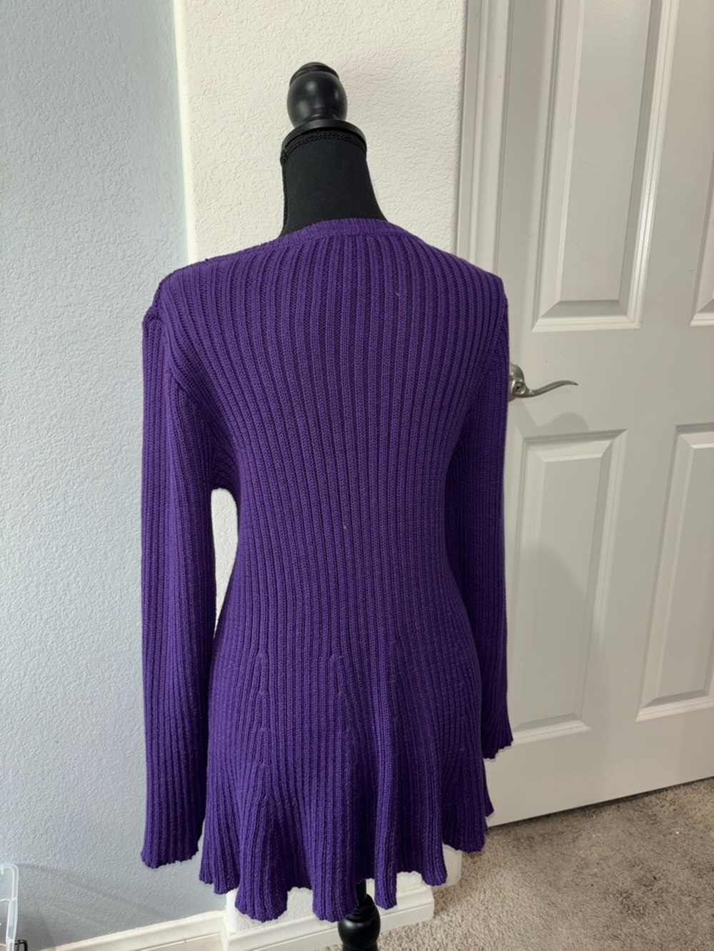 Purple Ribbed V-Neck Sweater - Picture 2 of 7
